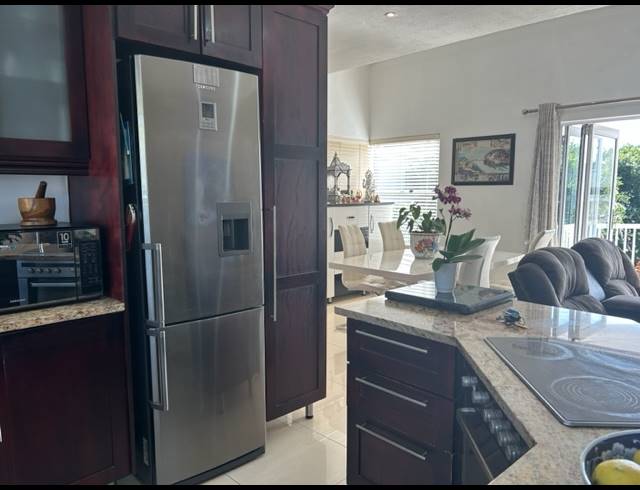 2 BEDROOM APARTMENT FOR SALE IN LA LUCIA